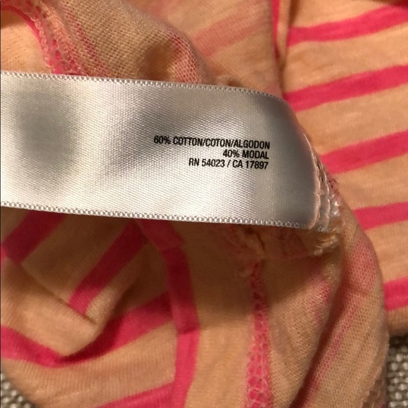 Old Navy Vintage V-Neck - Picture 6 of 6